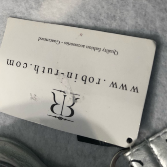 Robin Ruth Wristlet Paris NWT - Picture 4 of 9